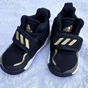 6c Adidas Sneakers in Black and Gold